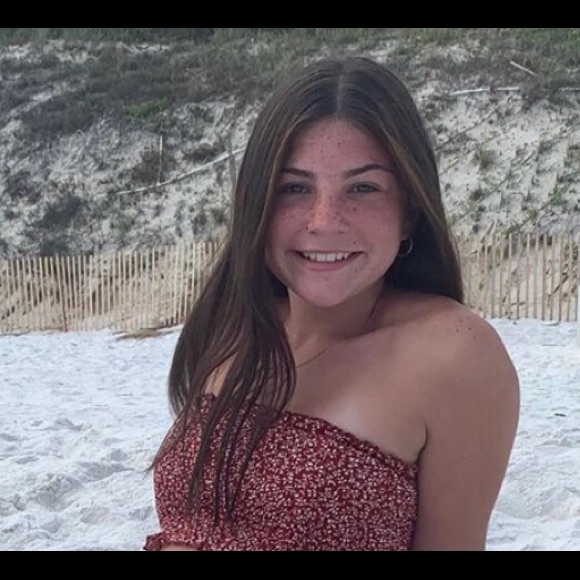 Meet your Posher, Jessica - Picture 1 of 1